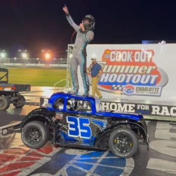 Dream Achieved✅ Preston Wrisley is officially a Summer Shootout feature winner!🏁 #CookOutSSO
