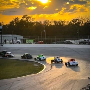 A week in Florida awaits😎🏁