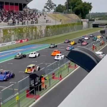 40 Legend Cars supporting the NASCAR Whelen Euro Series in Italy!#USLCI