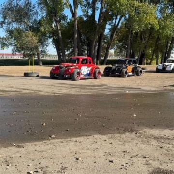 Revving Engines, a sound all race car drivers love????? #LCDirtNats