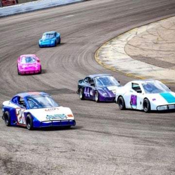 Bandoleros rippin’ the half banked, half flat Colorado National Speedway!? #INEX