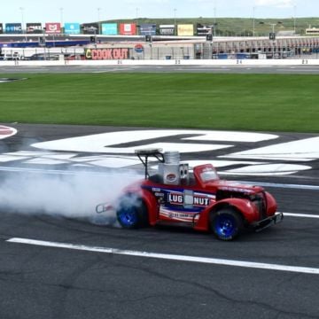 Lug Nut is fired up for Round 1 of Summer Shootout ?? #CookOutSSO