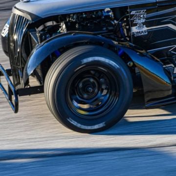 Thanks to Hoosier Tire for making Winter Nats go around and around!🙌