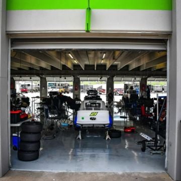 A peek through the doors ?? #ThursdayThunder