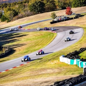 A snapshot pack from Hallett Motor Racing Circuit📸